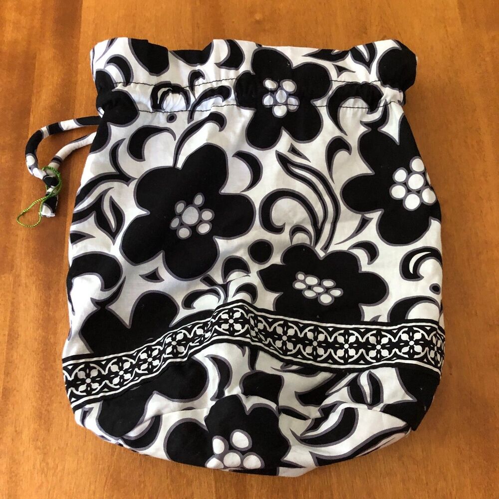 Vera Bradley Ditty Bag Night & Day Floral Black White Gym Pool Travel Beach - Picture 1 of 5